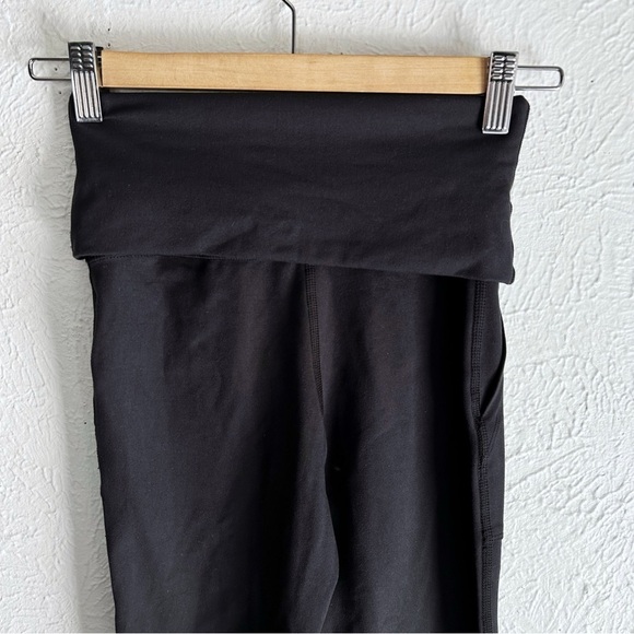 OFFLINE By Aerie The Hugger High Waisted Foldover Flare Legging Black XS - Picture 6 of 8